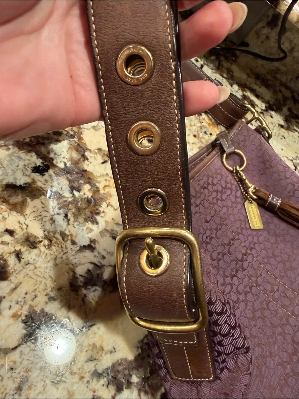 Coach VINTAGE Y2K EUC Lavender Purple Suede Trim Crossbody Tassel Metal Hang Tag